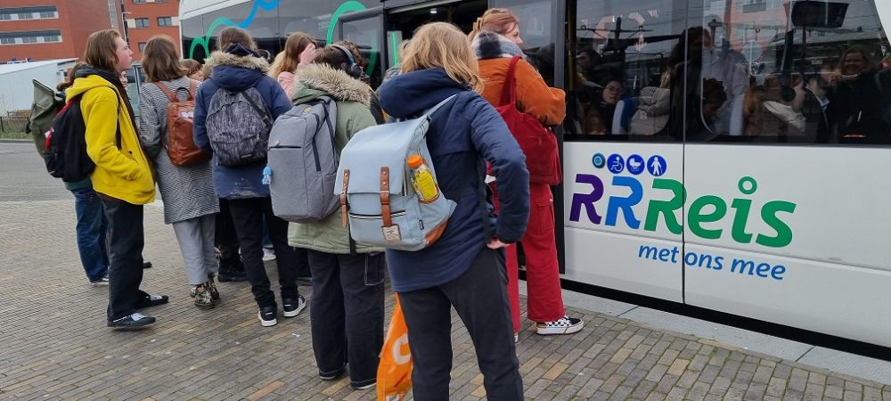 Drukte bij RRReis bus