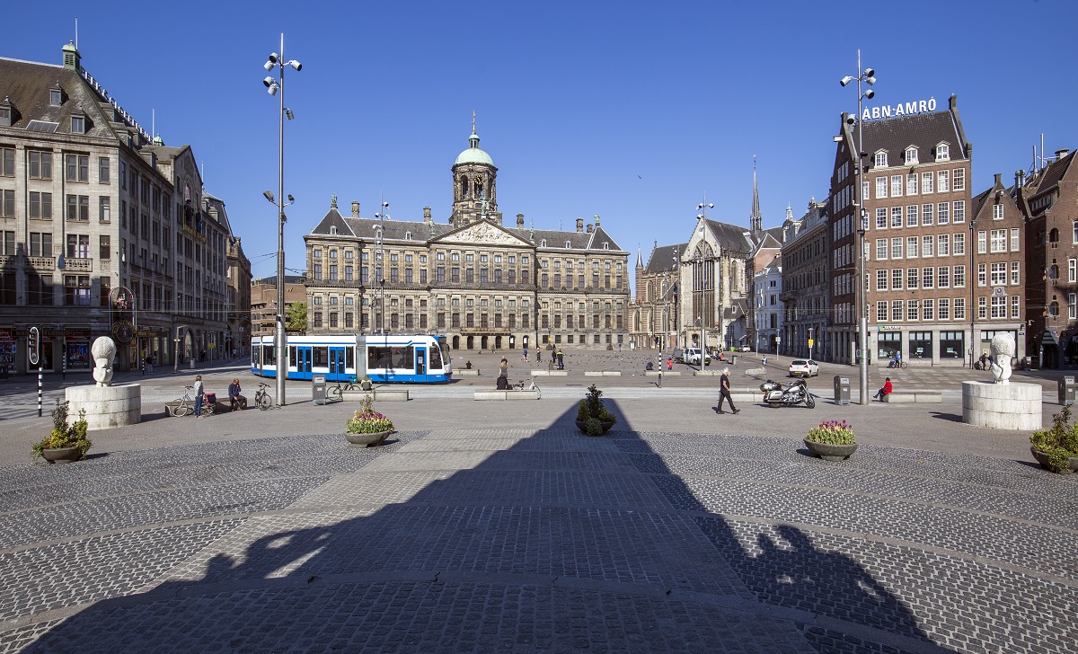 Tram Dam amsterdam