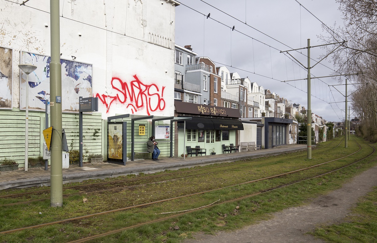 DEn Haag tramhalte lijn 11 graffiti