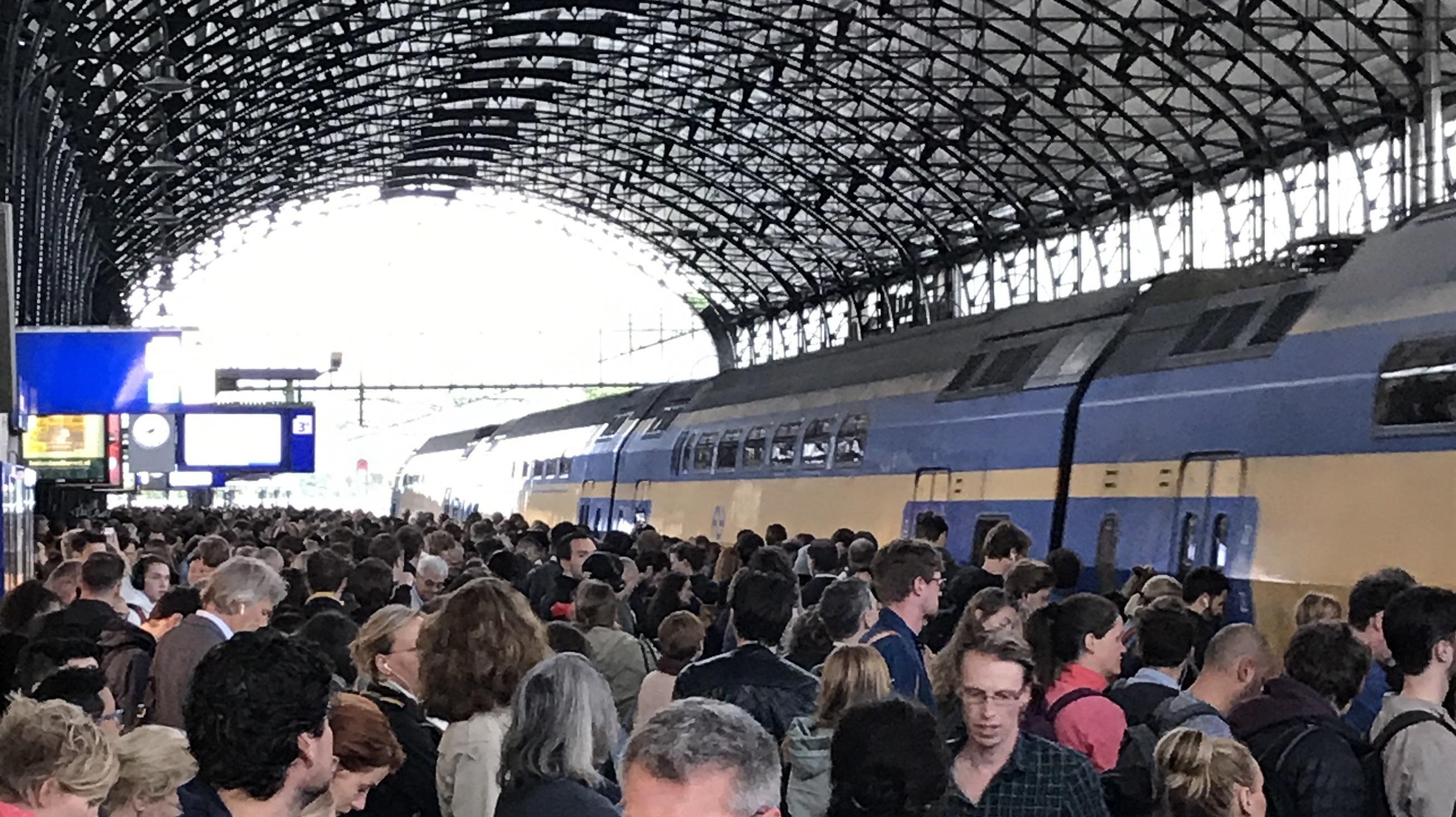 foto 0SEads IC Haarlem Amsterdam Centraal