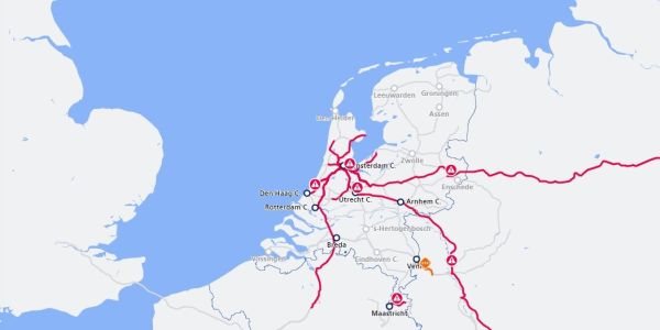 Verstoring ProRail: Reizigers gestrand