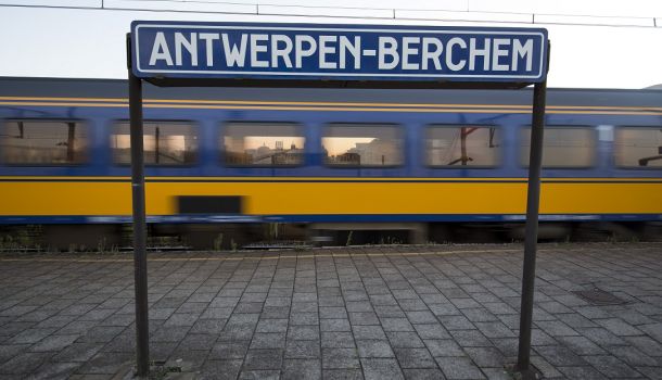 NS-trein in Antwerpen