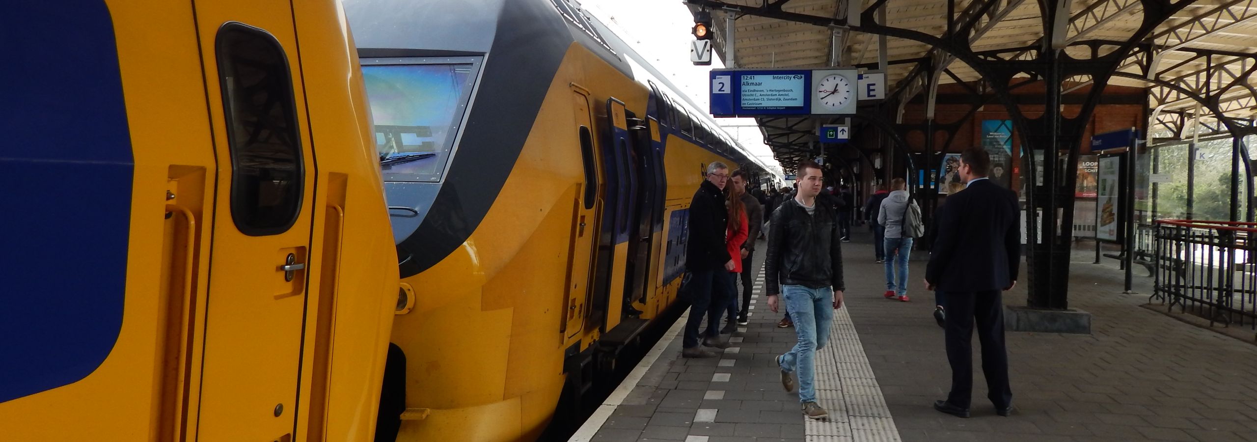 Intercity op station Weert