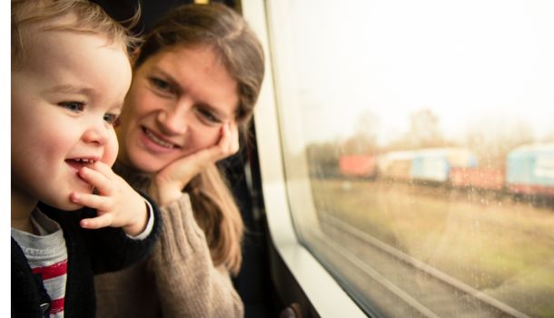 Kind in trein