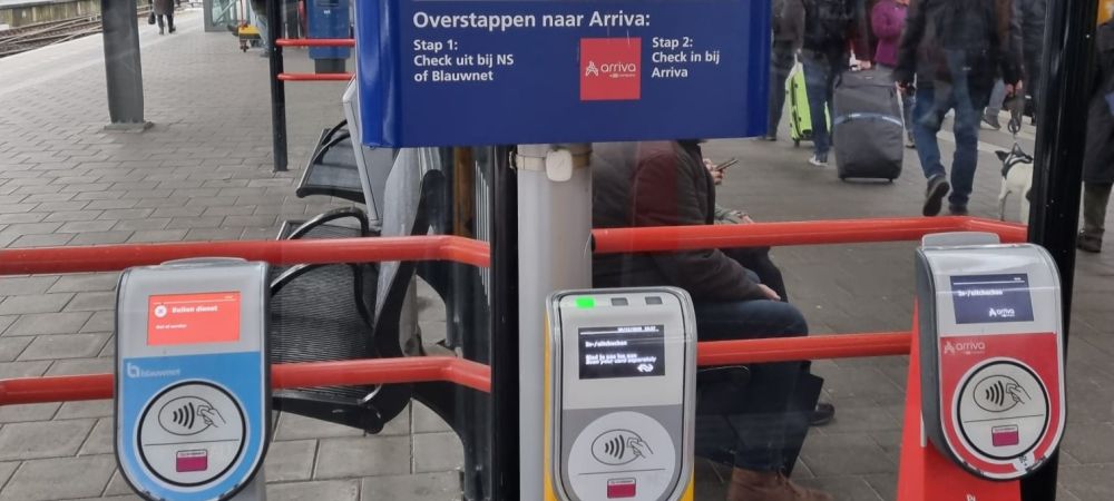 OV-chipkaart paaltjes station Zutphen